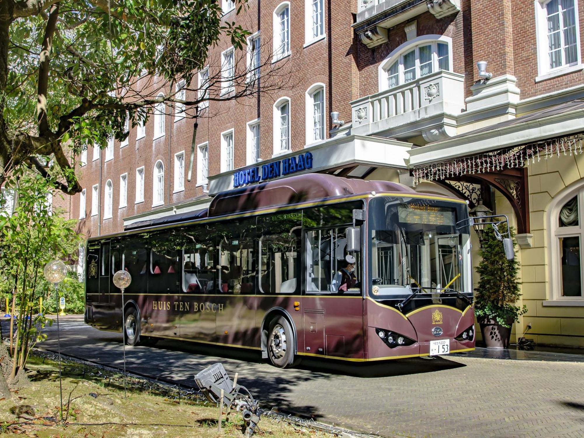 Hotel Den Haag Huis Ten Bosch Sasebo Ngoại thất bức ảnh The first electric bus in the world, the BYD e6, in service in Shenzhen, China