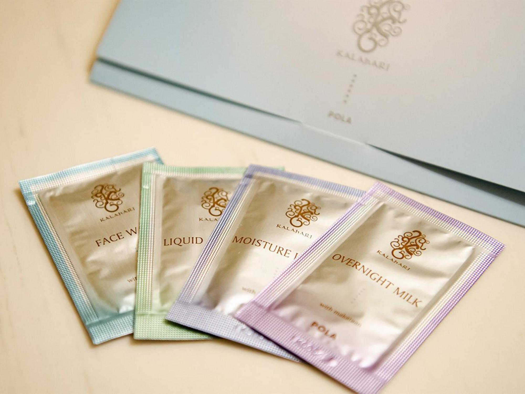 Hotel Den Haag Huis Ten Bosch Sasebo Ngoại thất bức ảnh A selection of the four flavours of the tea