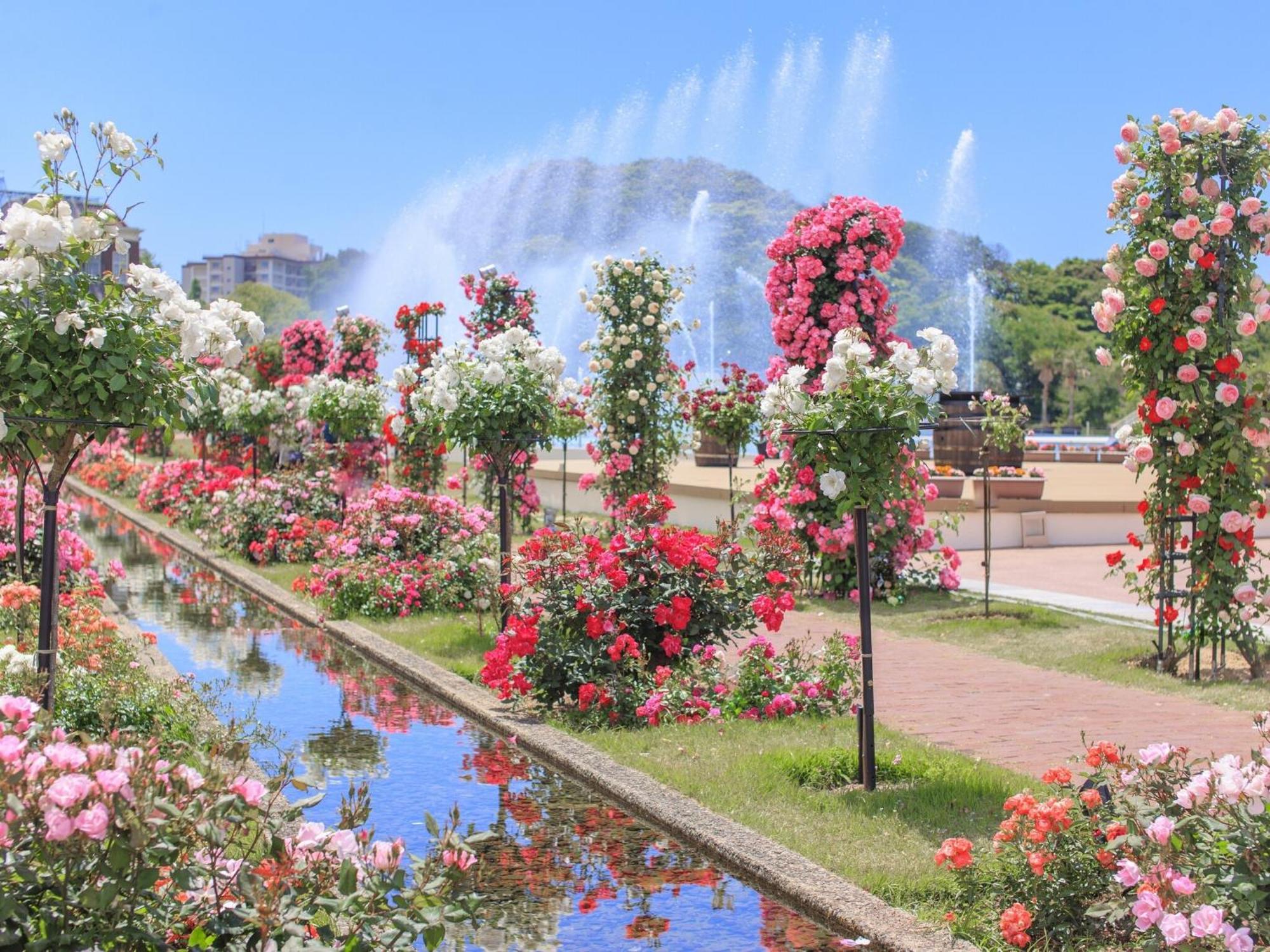 Hotel Den Haag Huis Ten Bosch Sasebo Ngoại thất bức ảnh The International Rose Test Garden